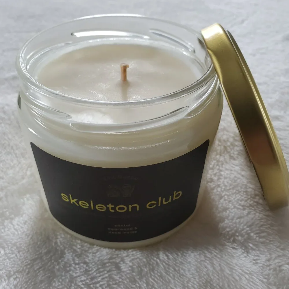 Evil Queen Skeleton Club Candle - Picture 2 of 4